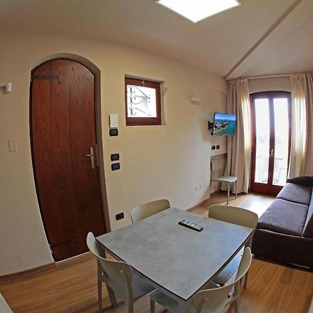 Smeraldo Dip Villa Canneto Сірміоне Екстер'єр фото